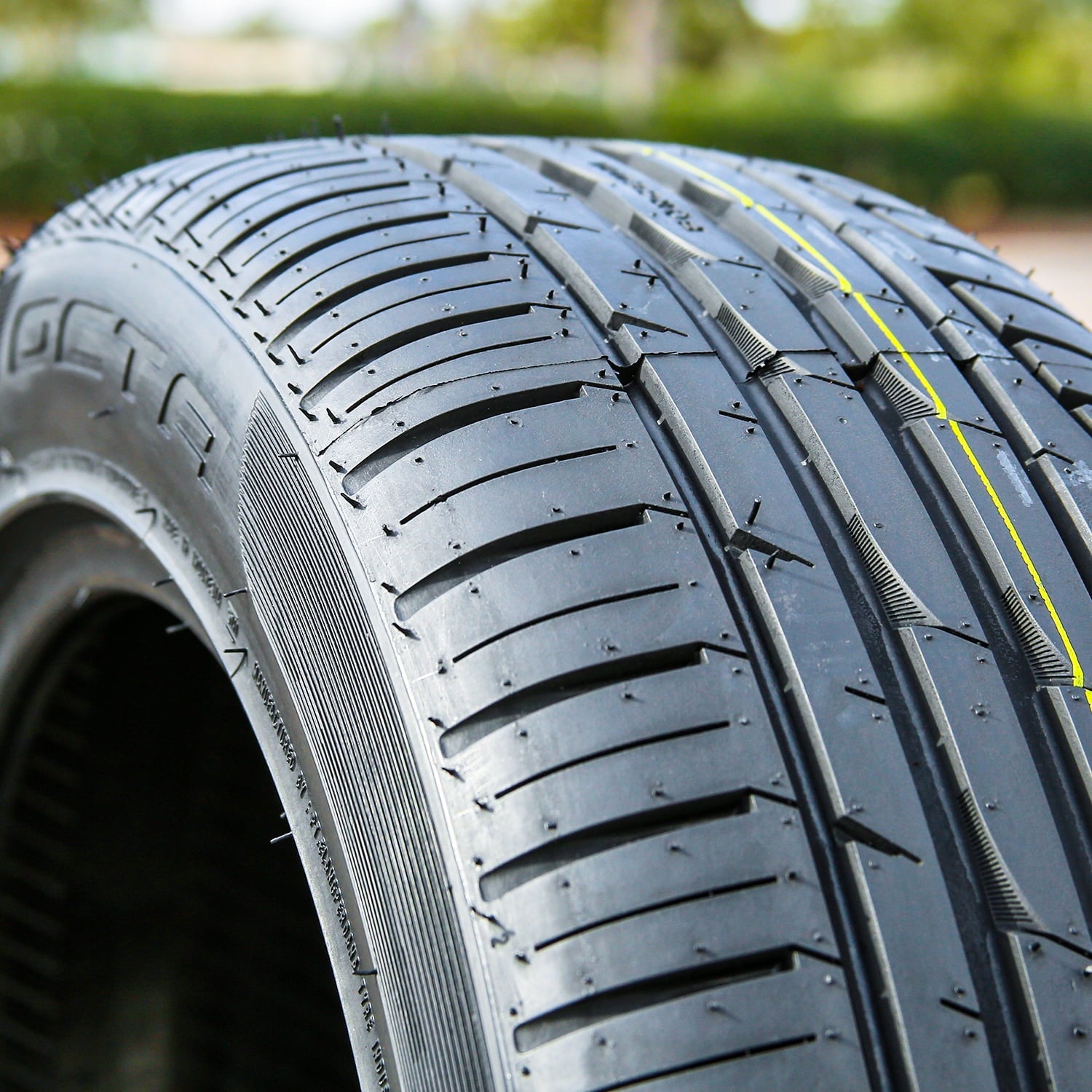 Set of 4 Forceum Octa 215/55ZR17 215/55R17 98W XL High Performance a/s All Season Tires